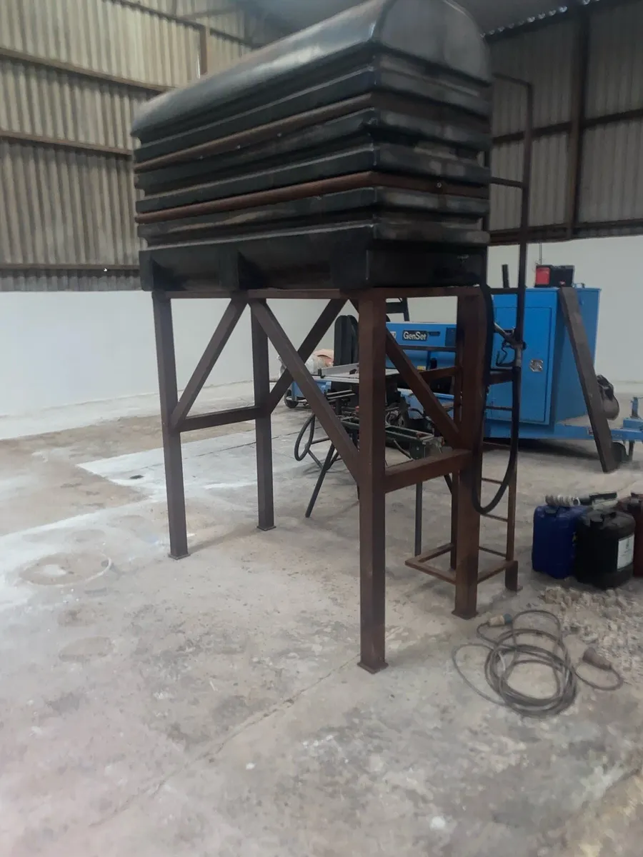 1000L tank - Image 2