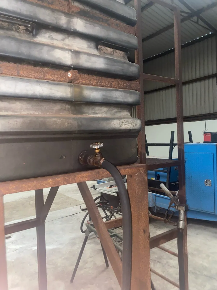 1000L tank - Image 3