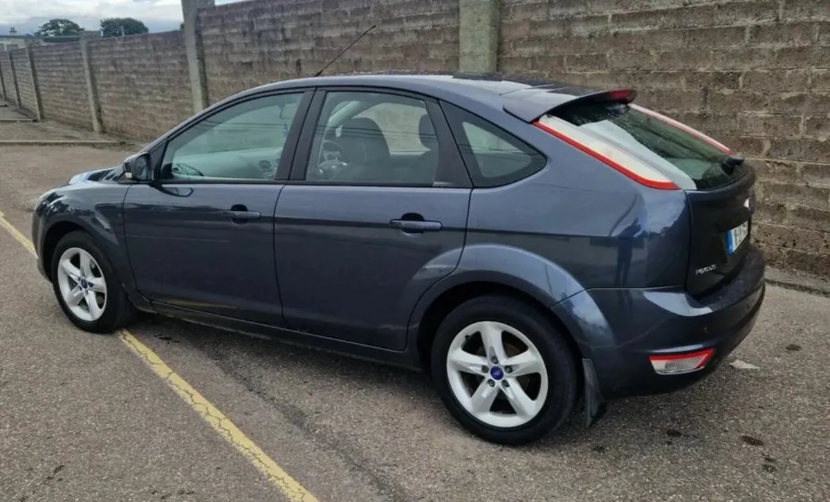 Ford Focus 1.6 TDCI Zetec 109BHP 5DR, 2010 - Image 4