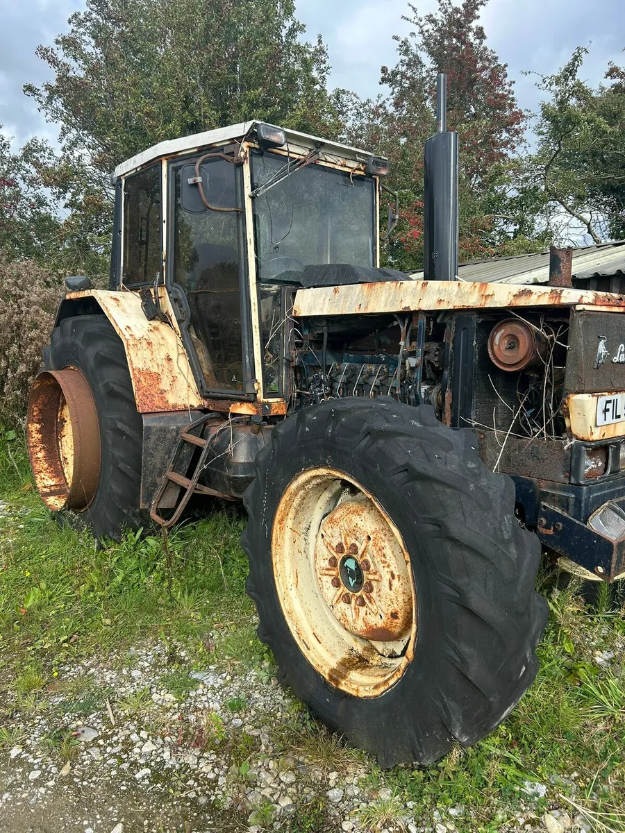 Tractor 4wd - Image 1