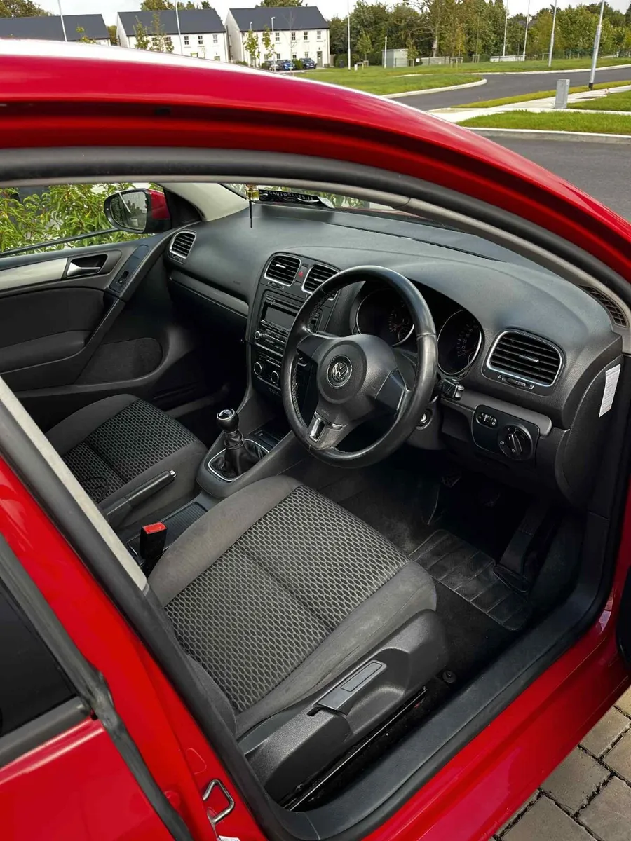 Volkswagen Golf 2012 - Image 3