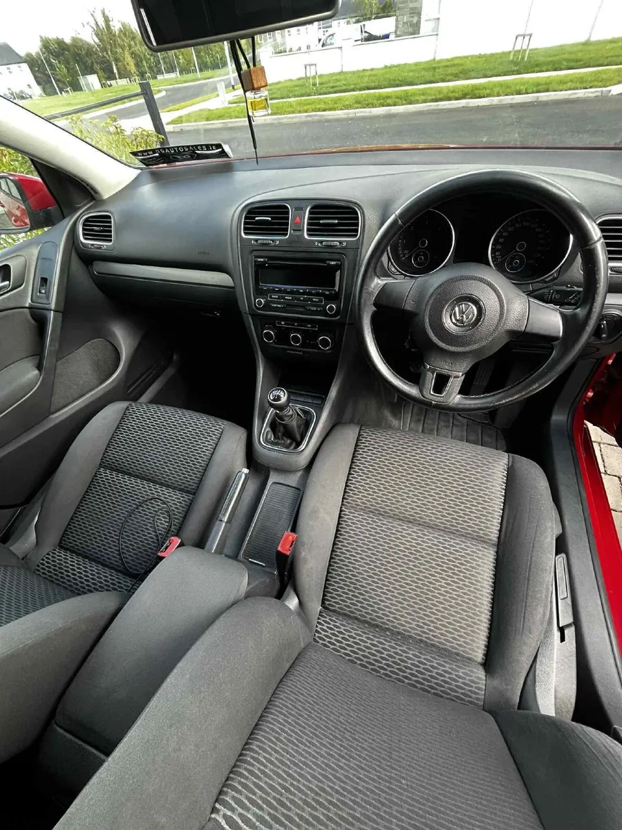 Volkswagen Golf 2012 - Image 4