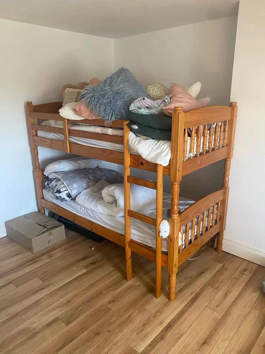 Bunkbed - Image 1