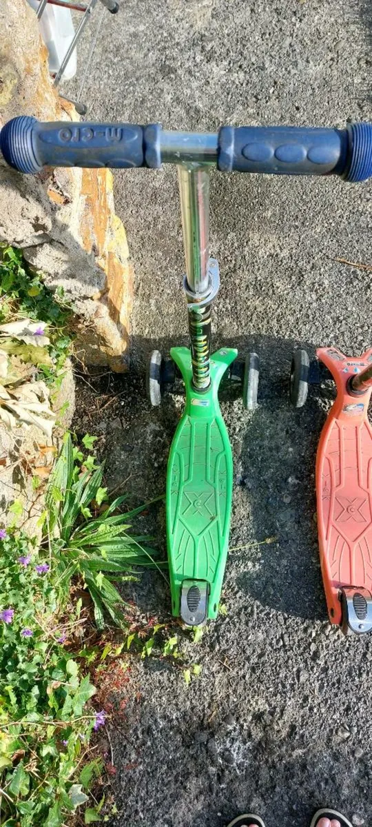 2 Micro Scooters - Image 3