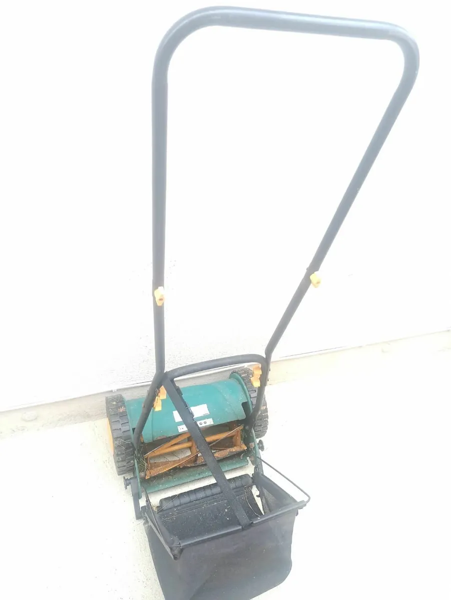 Manual Lawnmover