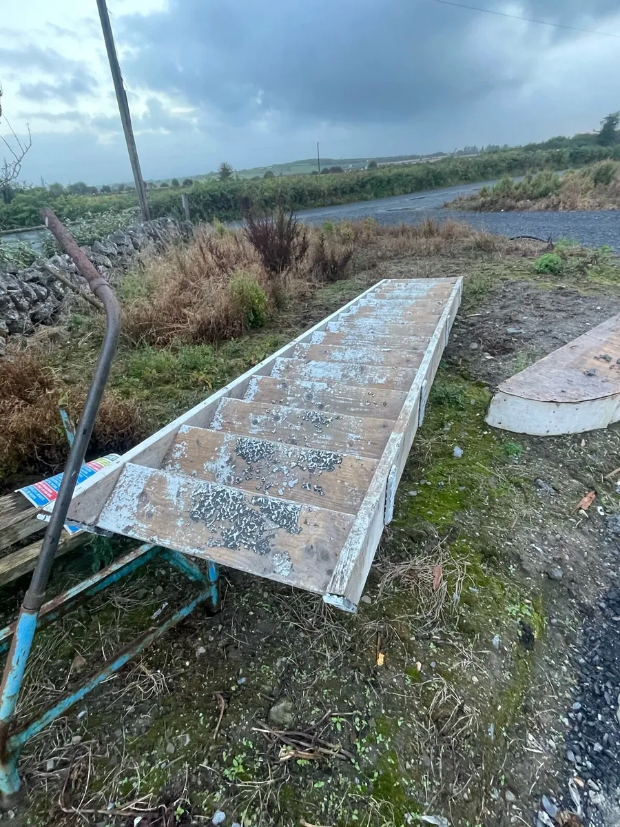 Temporary Stairs + 2 Purlins +10 Scaff. Planks - Image 3