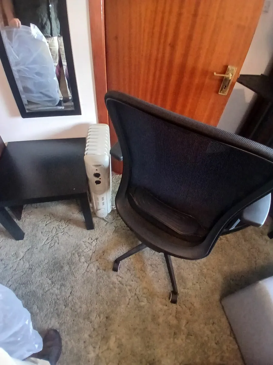 Office desk /office chair ...new..delivered - Image 4