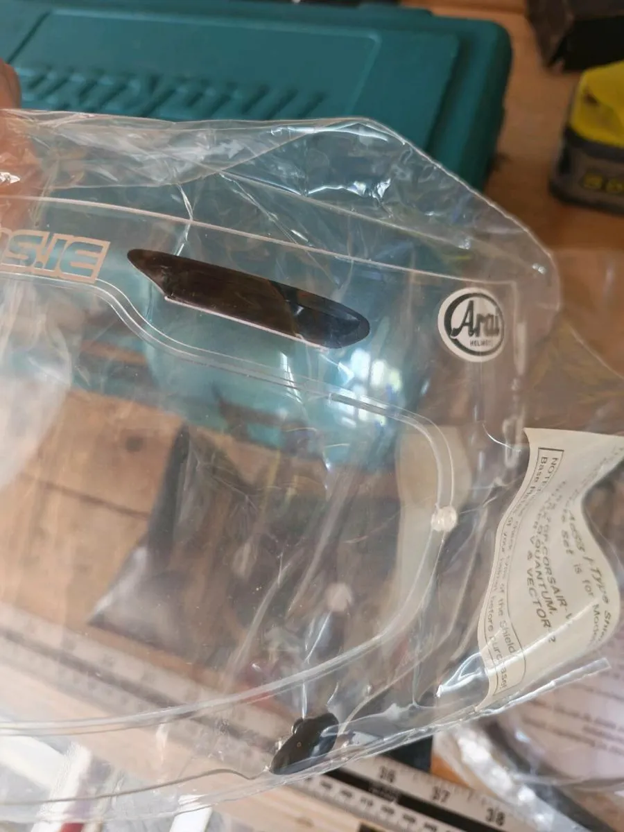 Arai RX7-GP+ GSXR Parts - Image 4