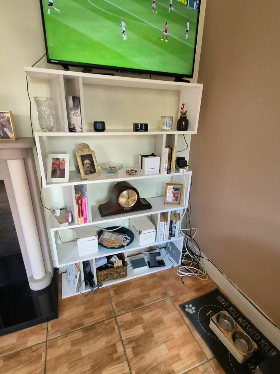 Gorgeous shelving unit. Immaculate condition 110cm - Image 1