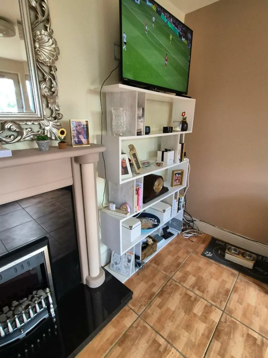 Gorgeous shelving unit. Immaculate condition 110cm - Image 2