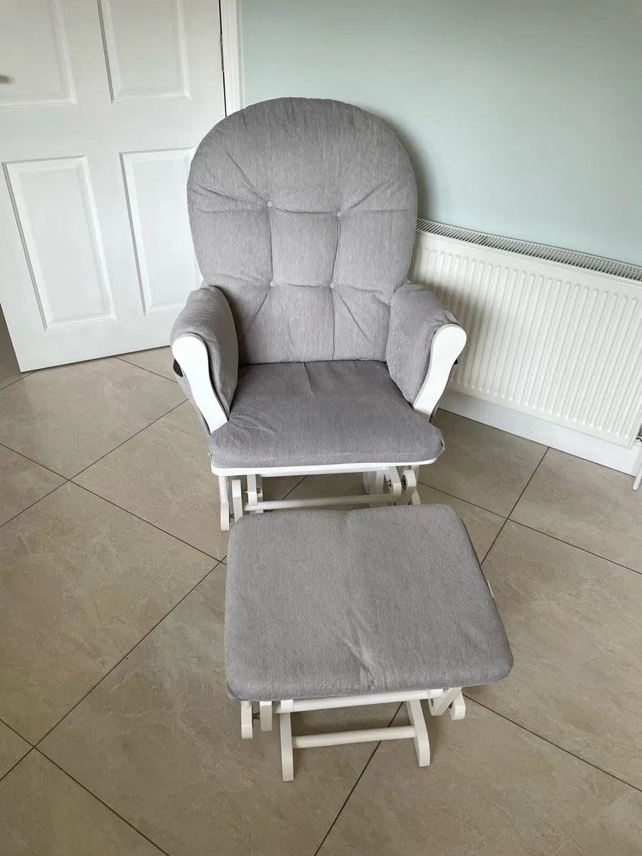 Babylo glider and footstool - Image 3