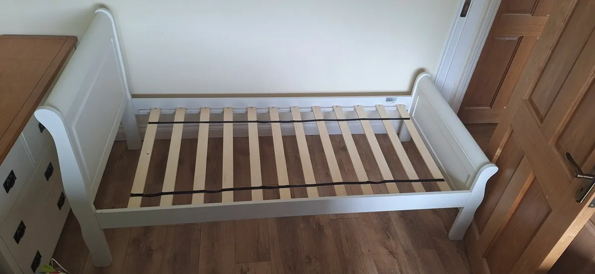Single bed - bed frame - Image 1