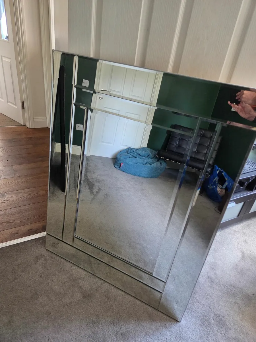 Mirror - Image 2