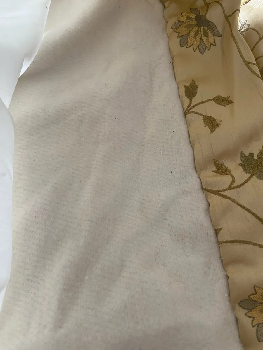 Curtains - Image 3