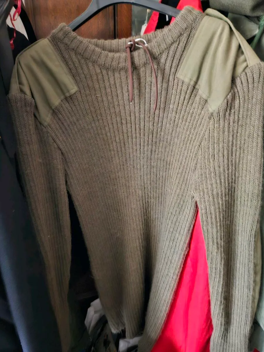 Irish Army Military Defence Forces Jumper - Image 1