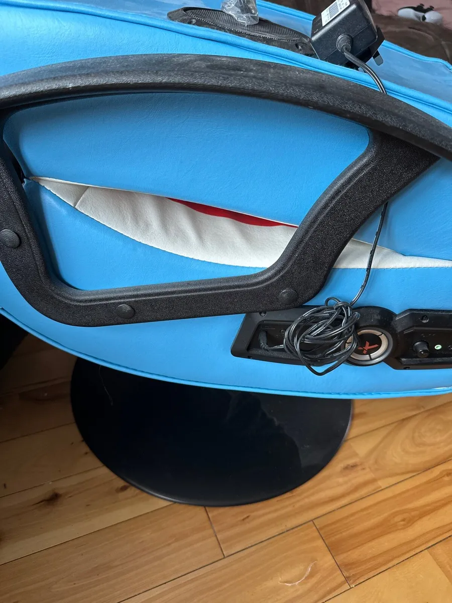 Gaming chair - Image 4