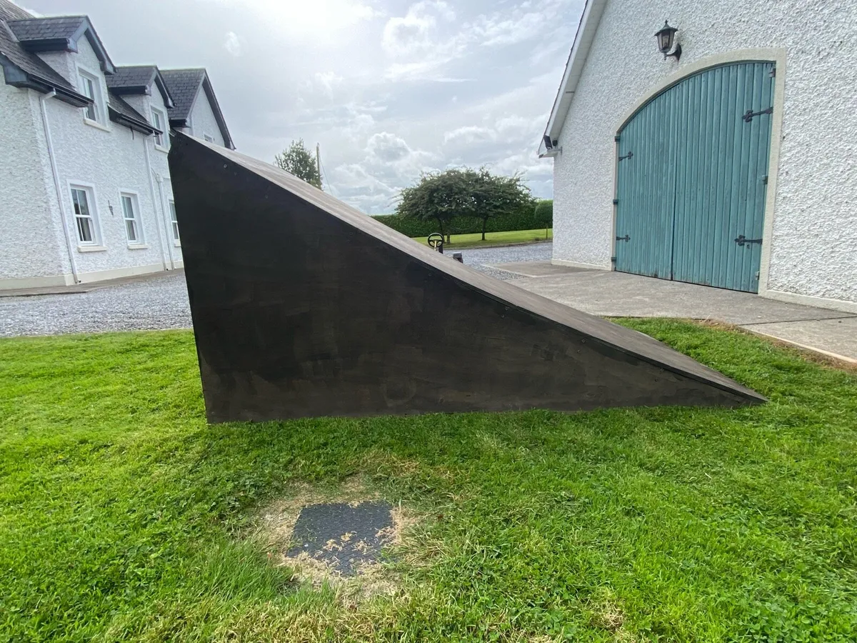 Dirt bike ramp - Image 2