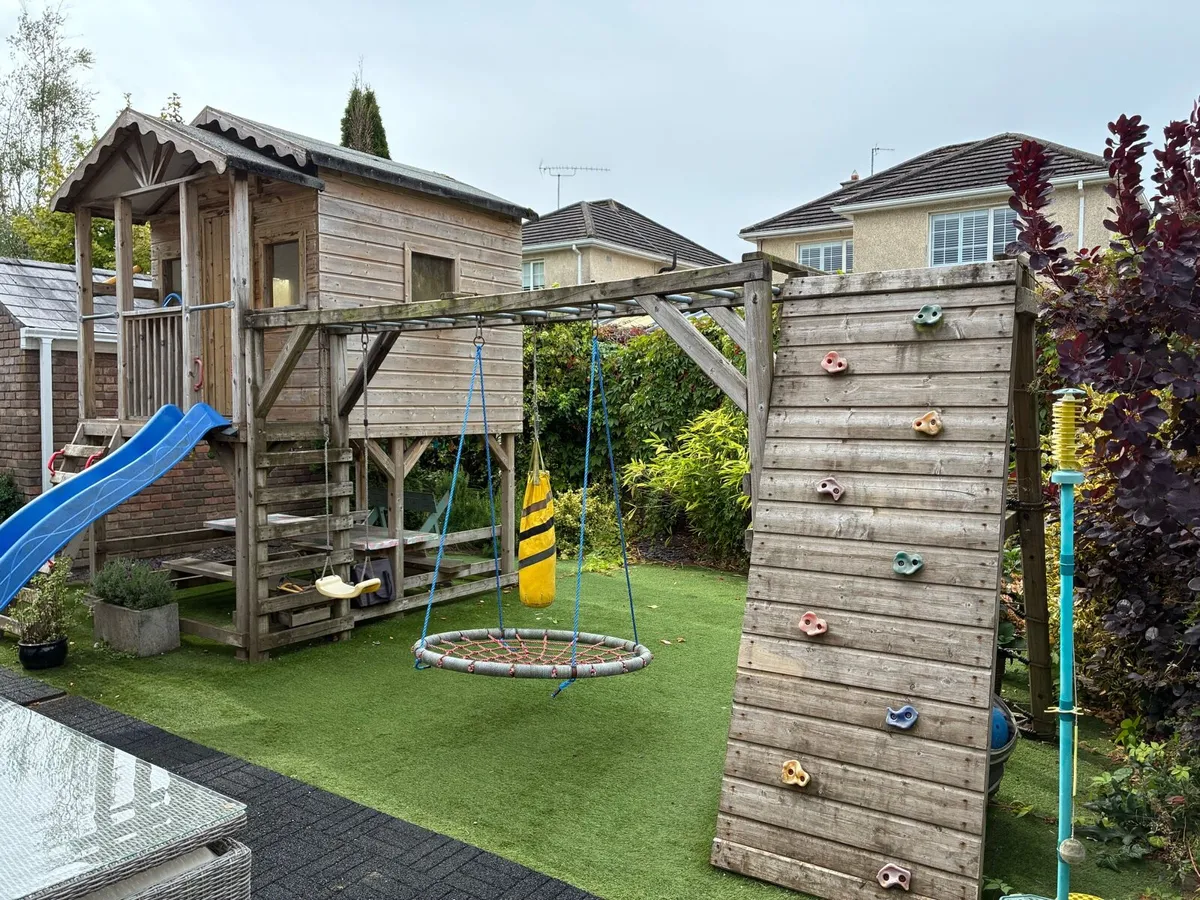 Playhouse - climbing frame - swing set - slide - Image 4