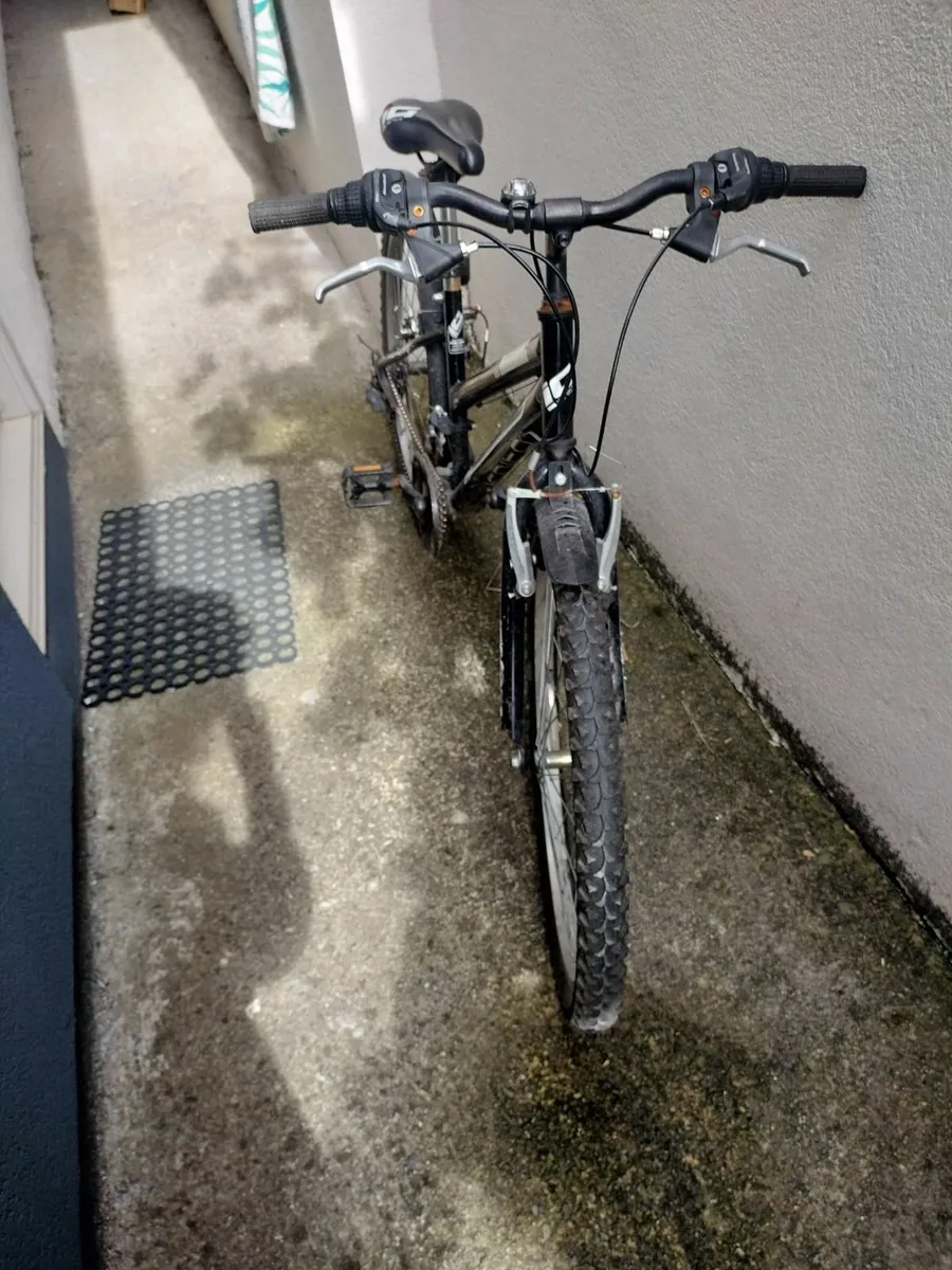 Black ignite bike - Image 2