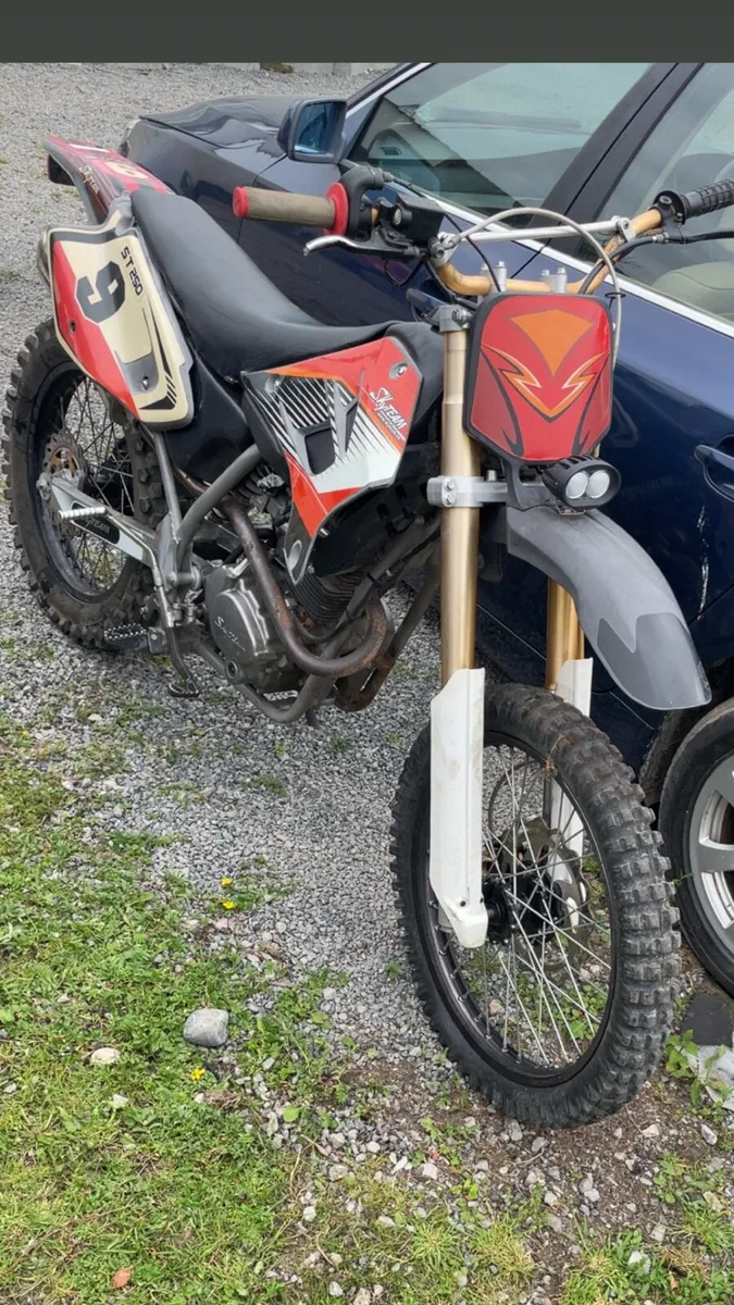Dirt bike 250cc - Image 2