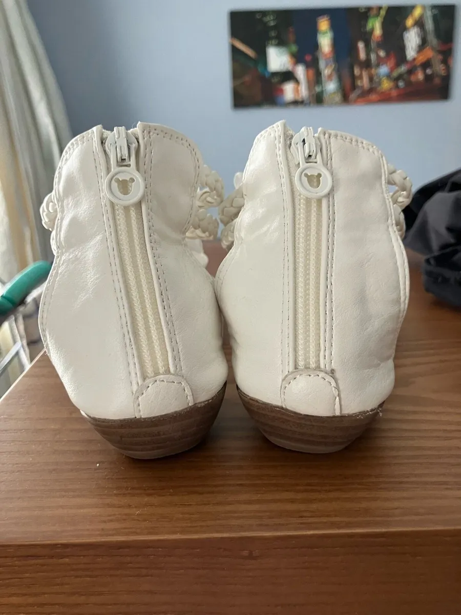 Girls occasion wear sandals Ivory - Image 2