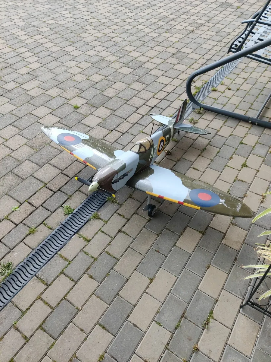 Model aeroplane - Image 1