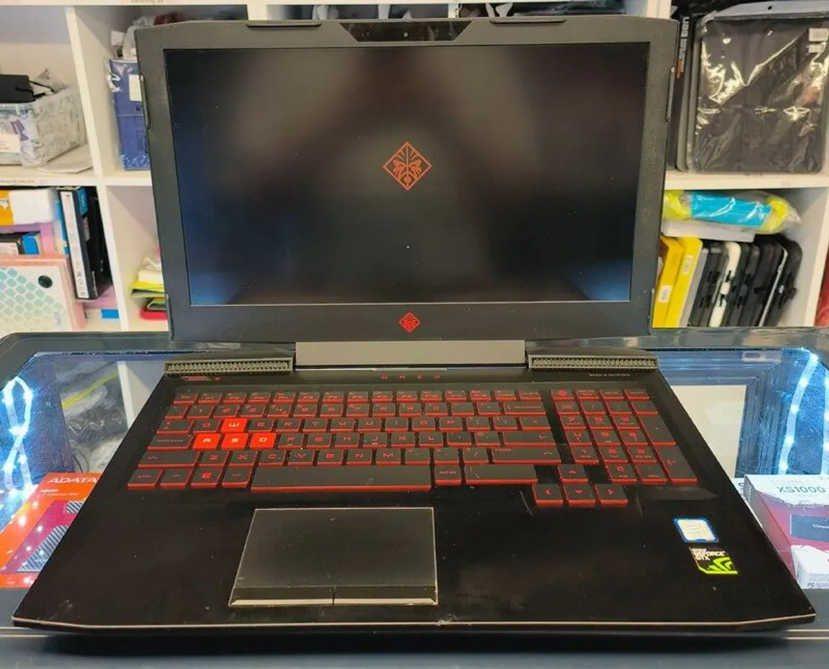 Gaming Laptop Hp Omen 15-ce001- Intel Core I5-7300, 15.6 Inch, 2tb (1tb Hdd+1tb Ssd), 16gb Ram, Invidia Geforce Gtx 1050, Windows 11, Black - Image 4