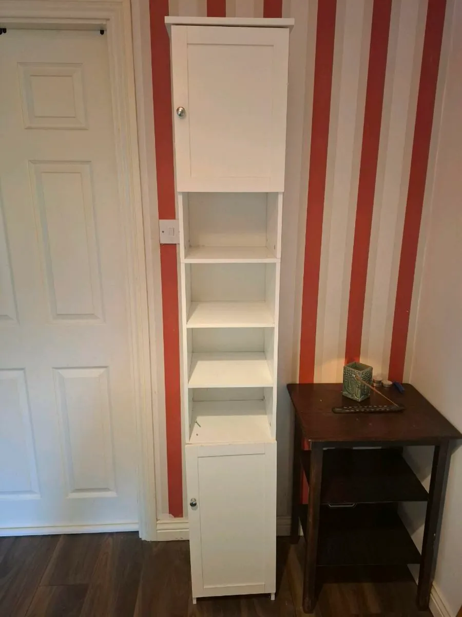 Tall bathroom cabinet