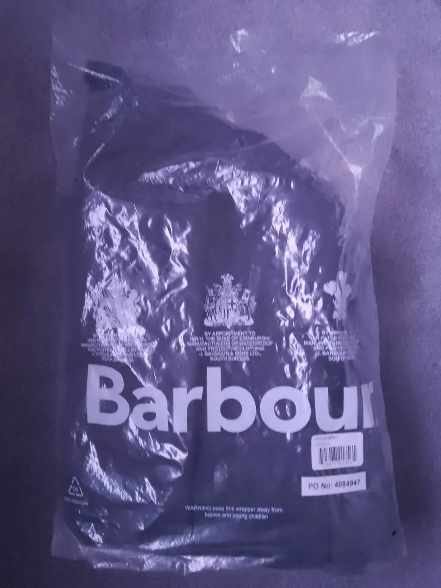 Barbour Quilted Jacket Brand new L - Image 4