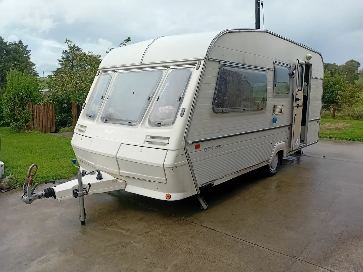 Caravan - Image 1
