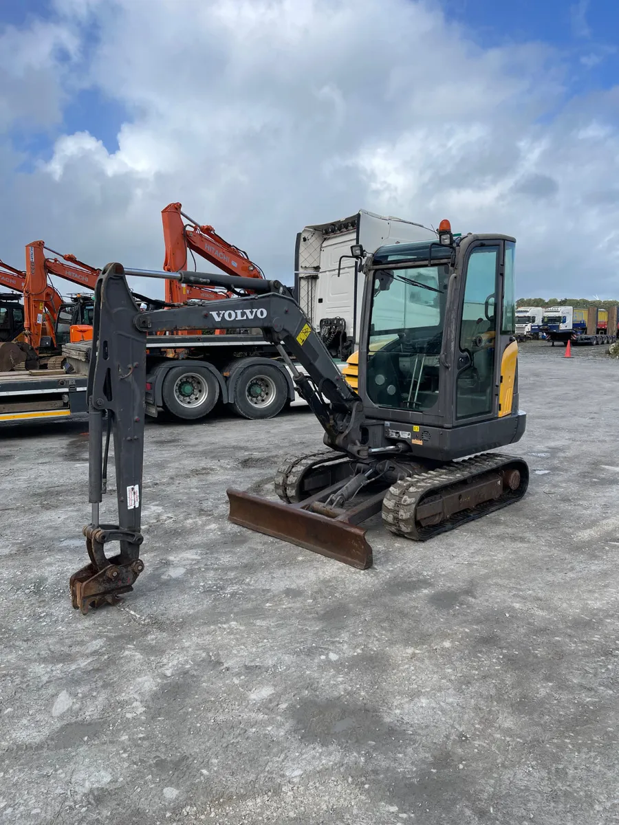 Volvo ec27 - Image 1