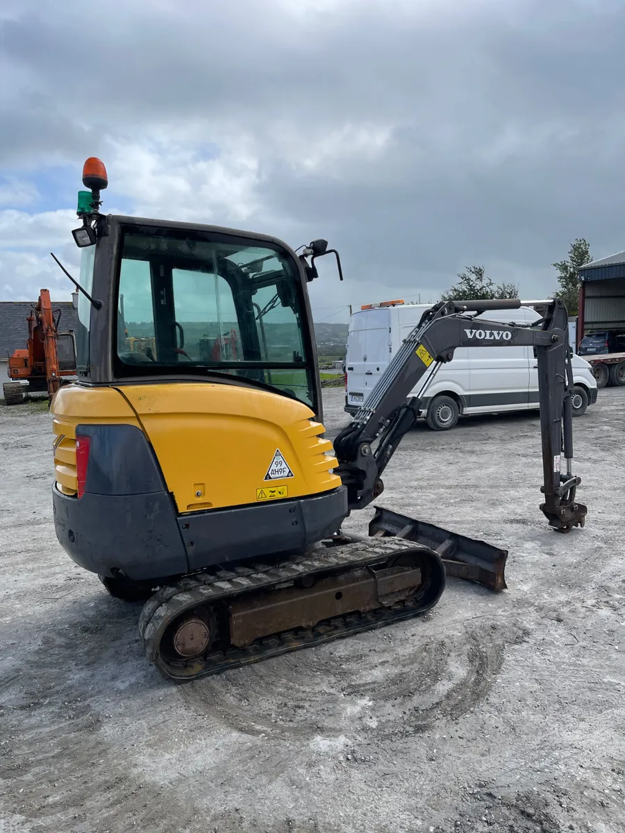 Volvo ec27 - Image 4
