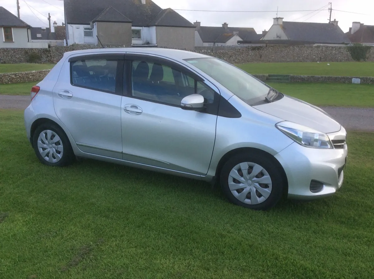 2012 Toyota Yaris automatic - Image 2