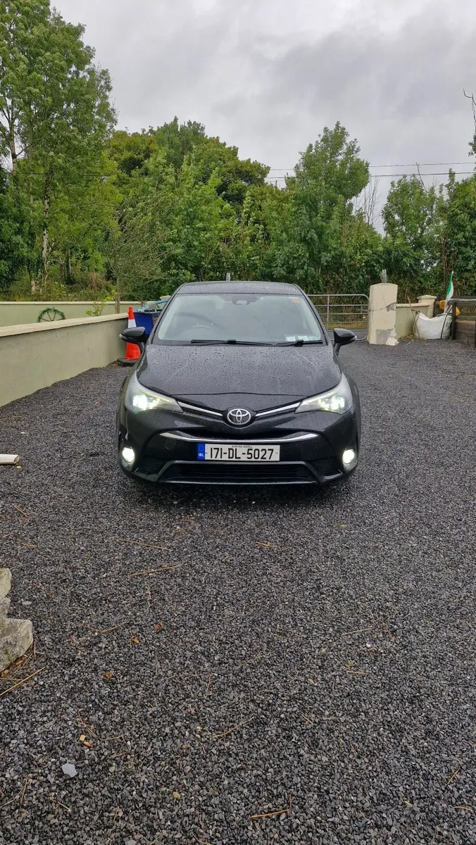 Toyota Avensis 2017 - Image 1