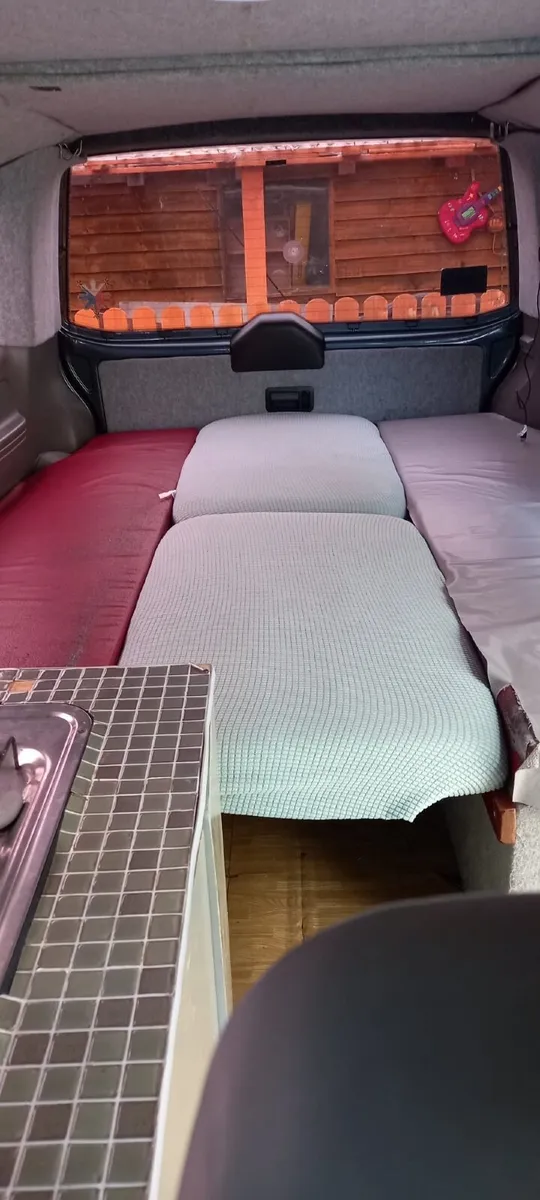 Volkswagen Shuttle 2005 Camper Van - Image 2
