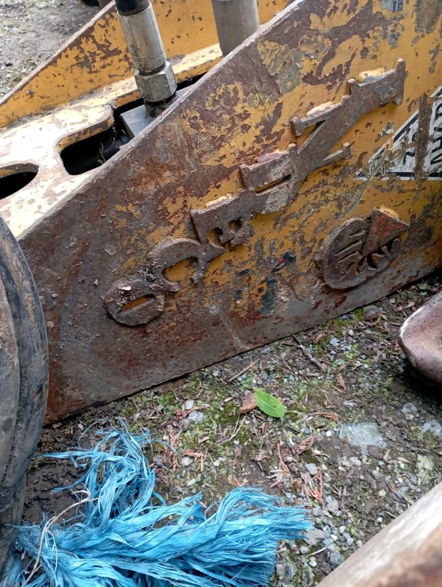 Rock breaker - Image 4