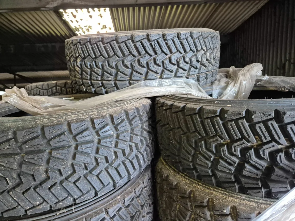 35 Pirelli tires - Image 4