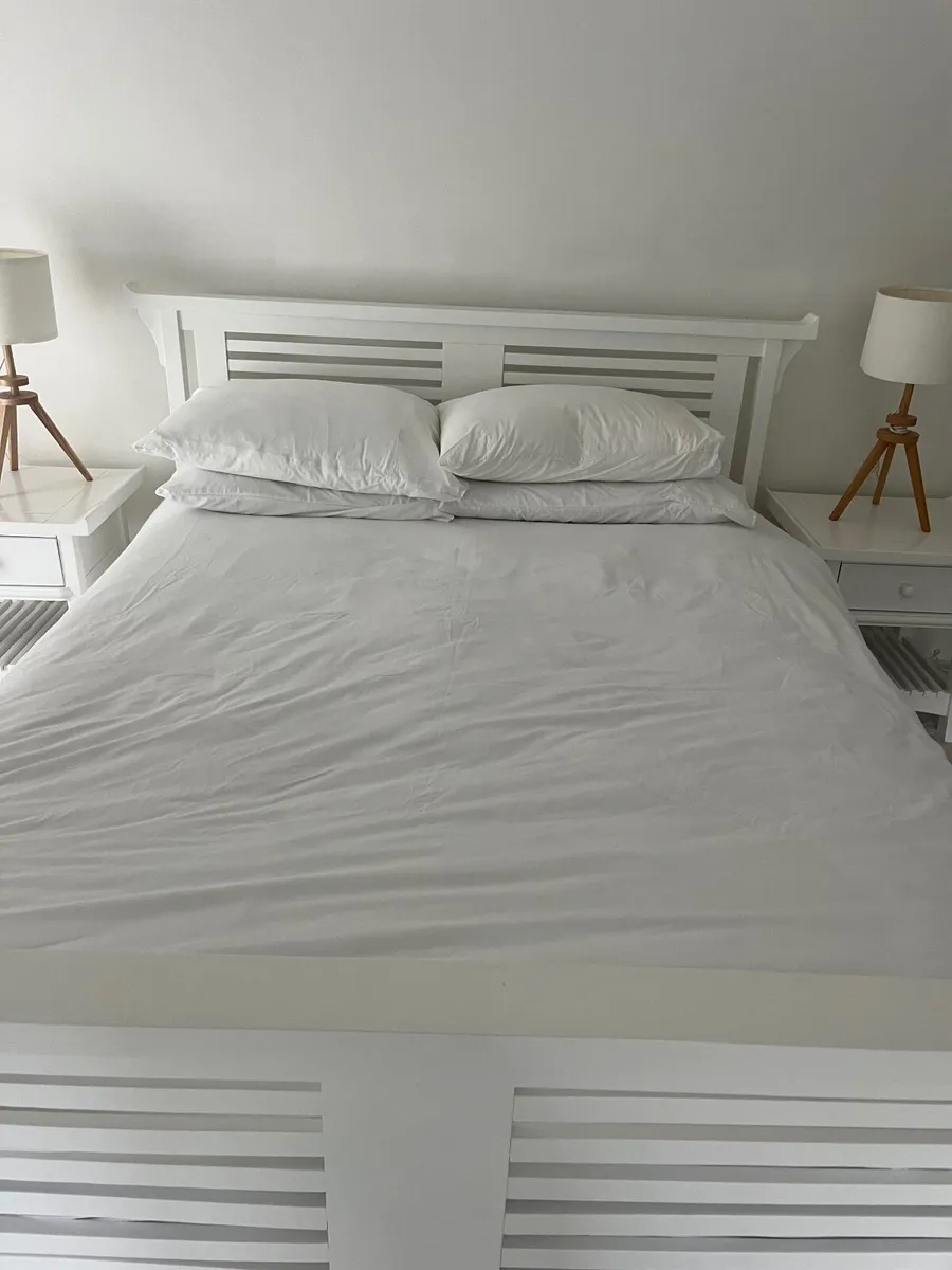 King size bed frame - Image 1