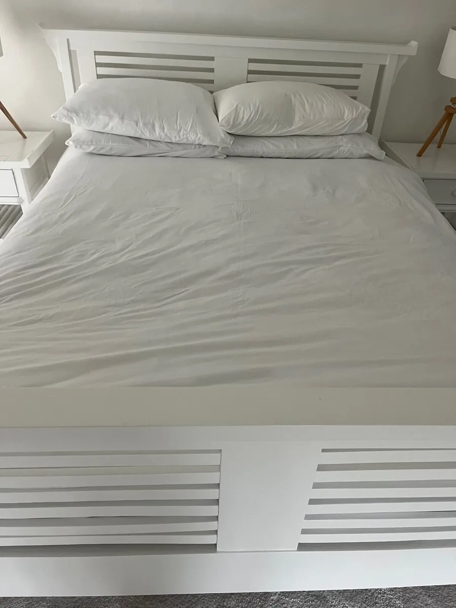 King size bed frame - Image 3