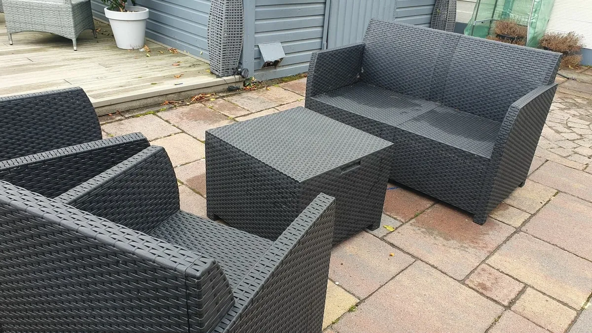 Garden Furniture - Image 4