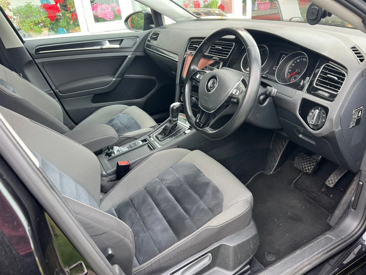 VW Golf 1.4 tsi Highline low KM - Image 4
