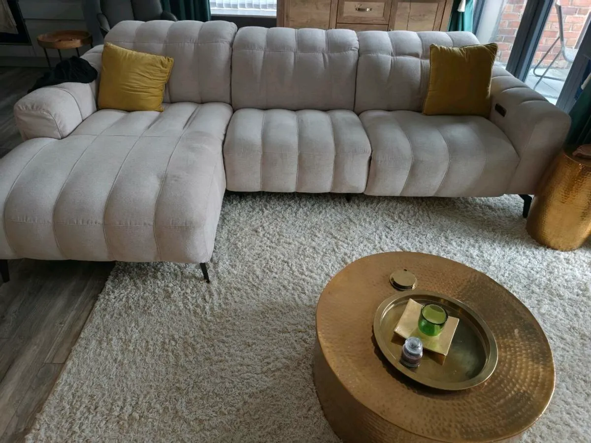 Natuzzi recliner with chaise - Image 2