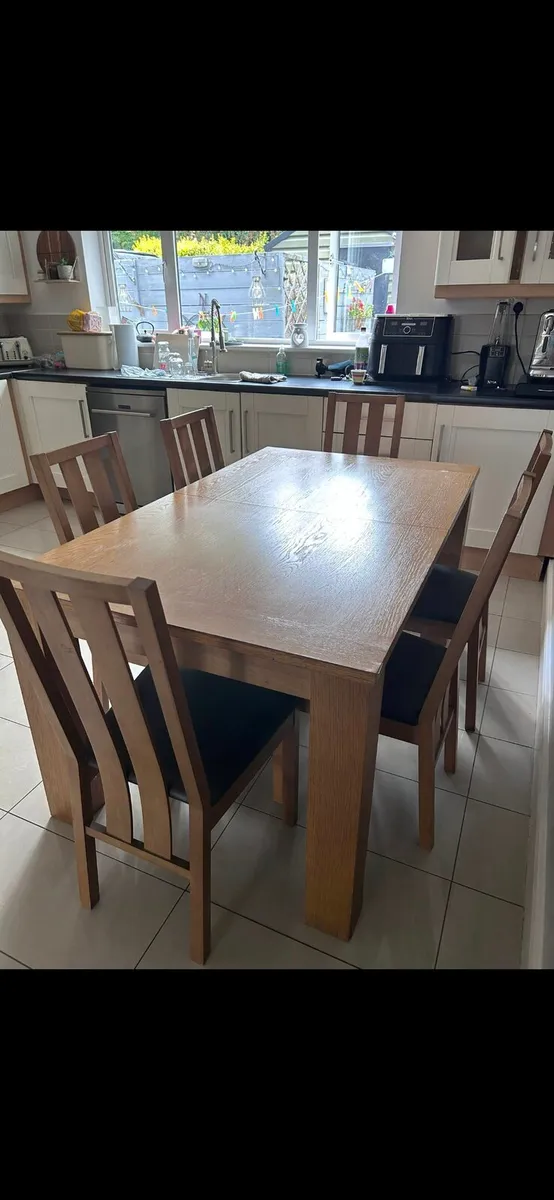 Kitchen table