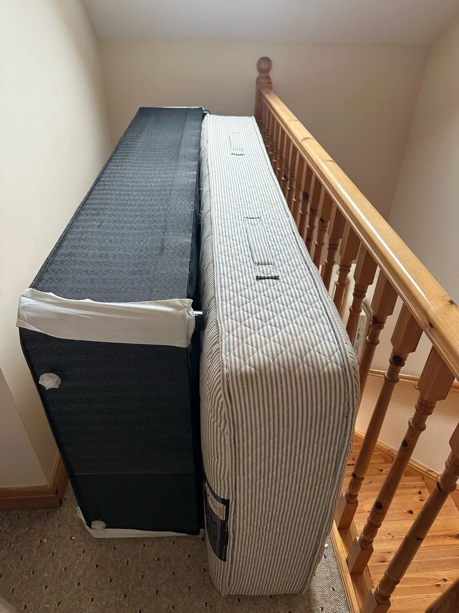 Mattress & base - Image 1
