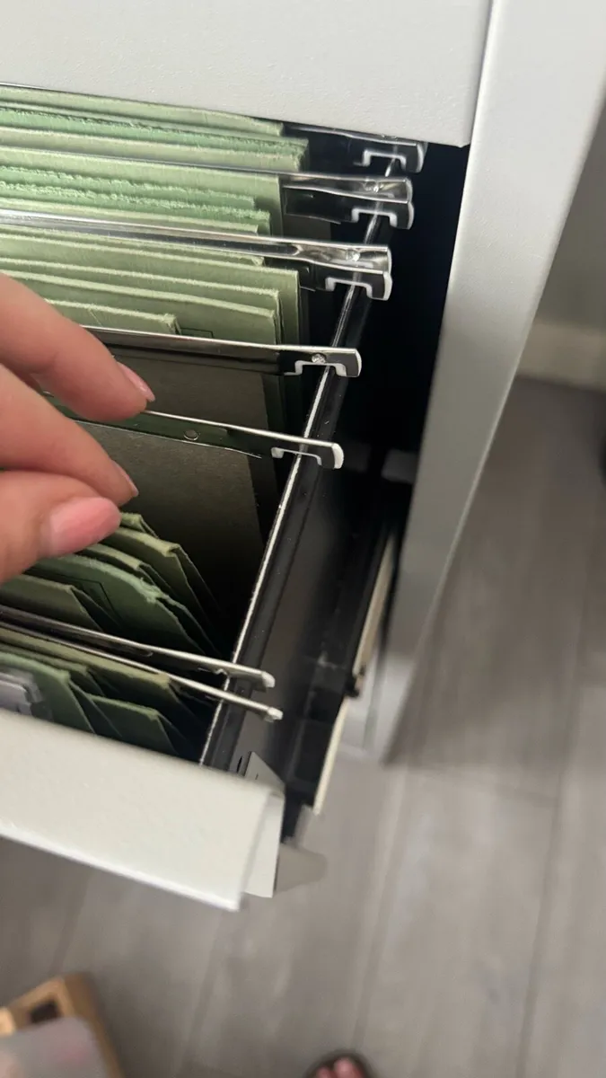 Filling cabinets - Image 2