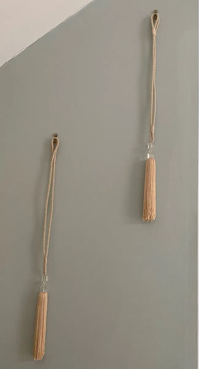 Curtain tie backs x 2 - Image 1