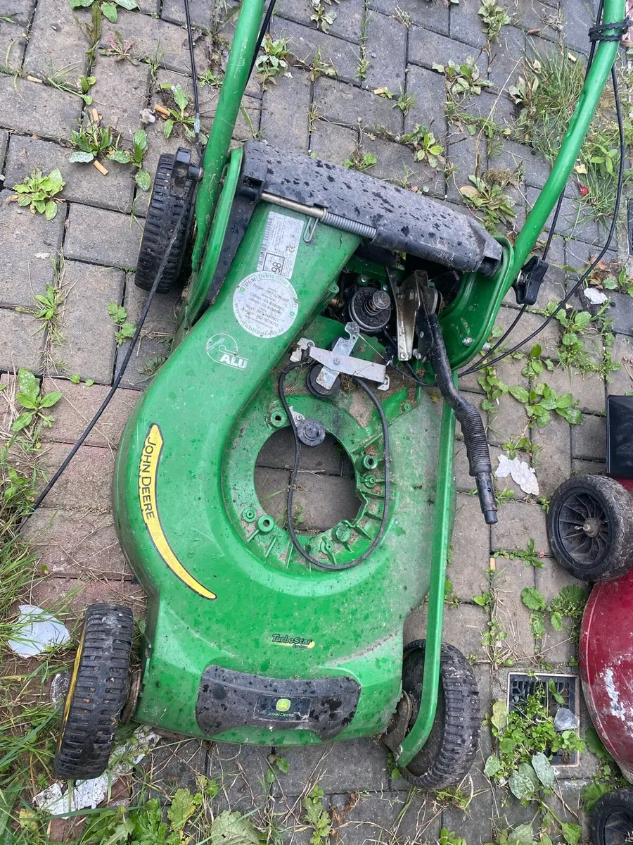 John deer lawnmower frame - Image 2