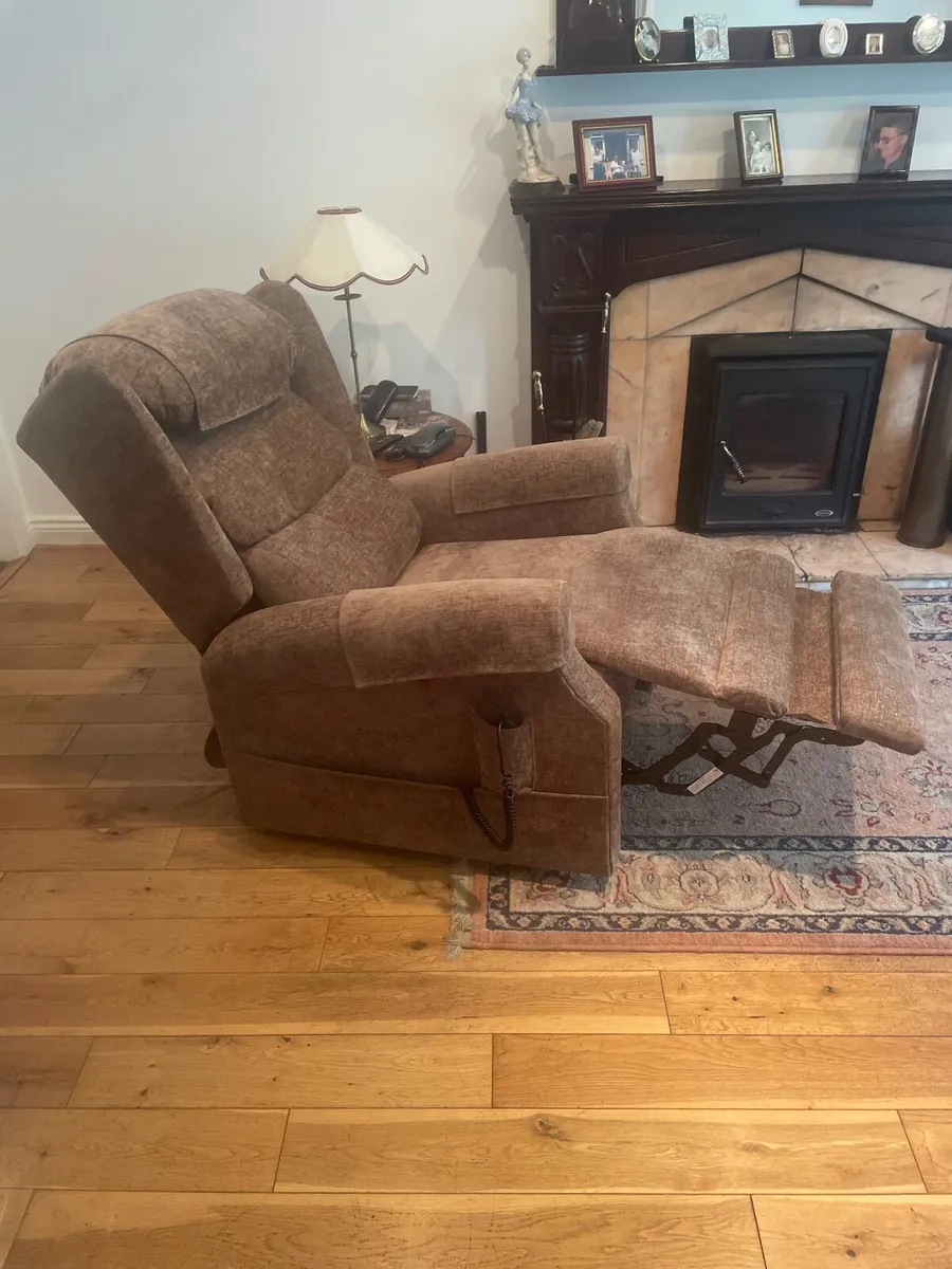 Rise and recline chair - Image 2