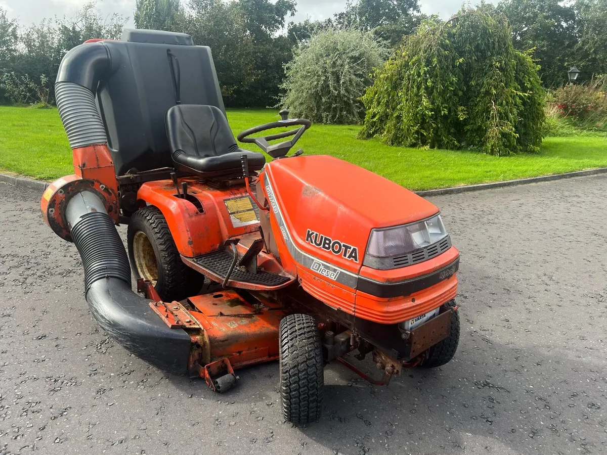 Kubota G17 Ride on Mower - Image 3