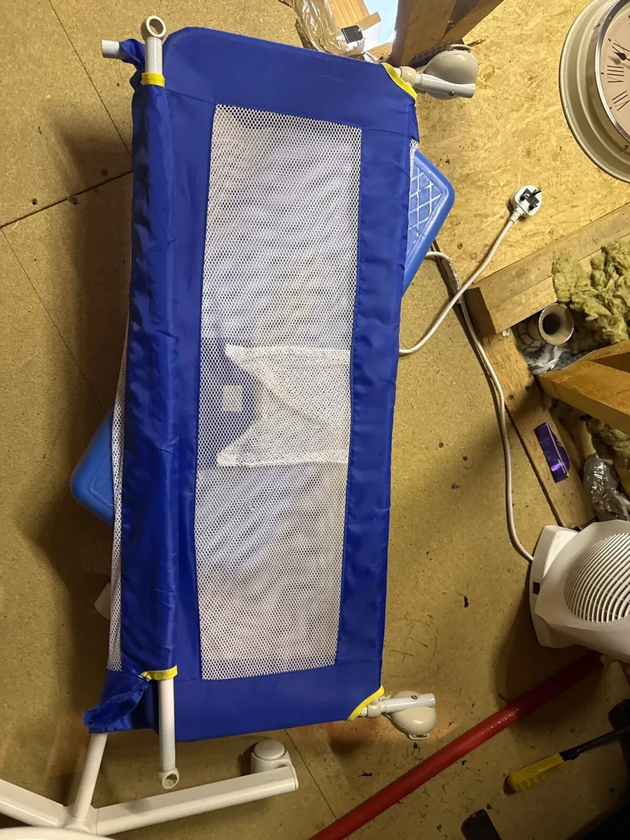 Bed guard